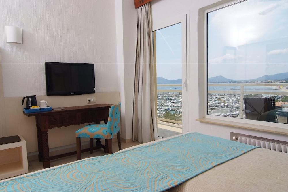 DAINA HOTEL