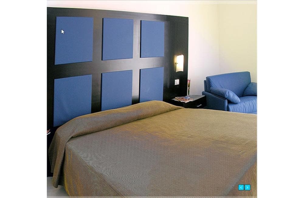 ADMETO HOTEL
