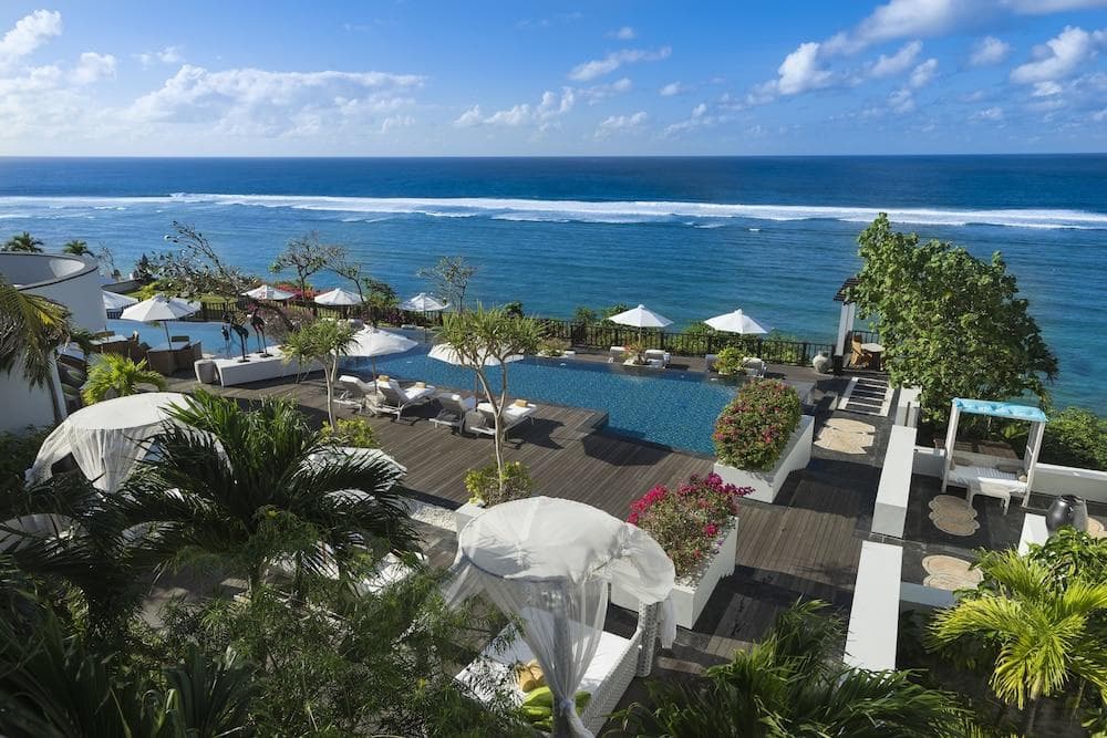 SAMABE BALI SUITES & VILLAS