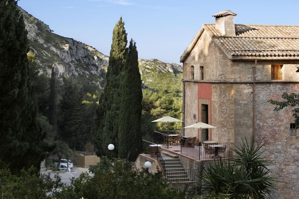 PETIT HOTEL HOSTATGERIA LA VICTORIA