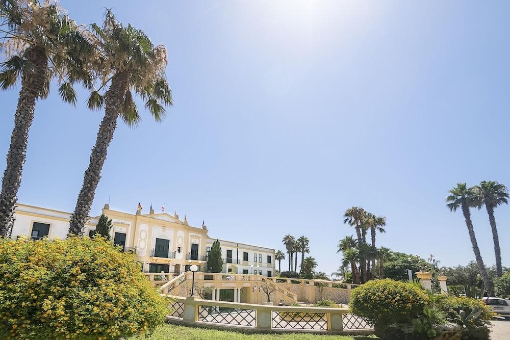 Delfino Beach - Cds Hotels
