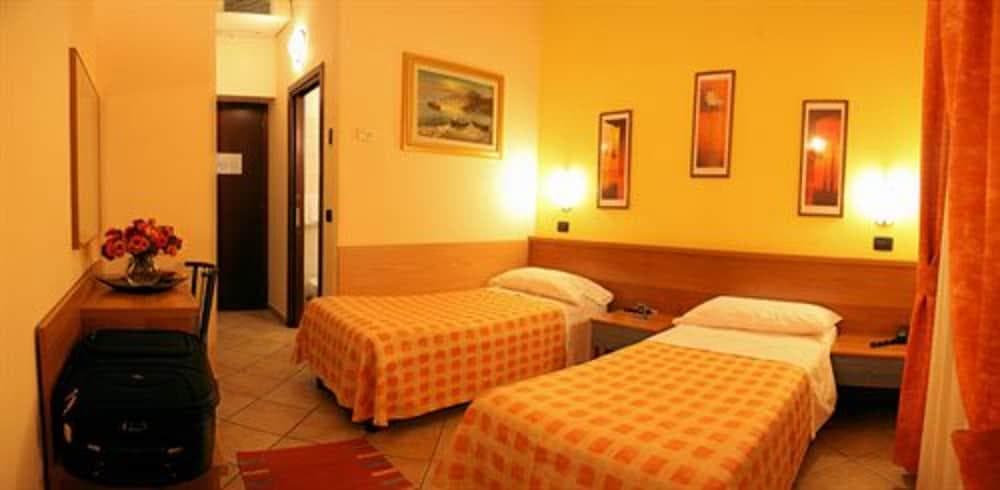 Sara Hotel