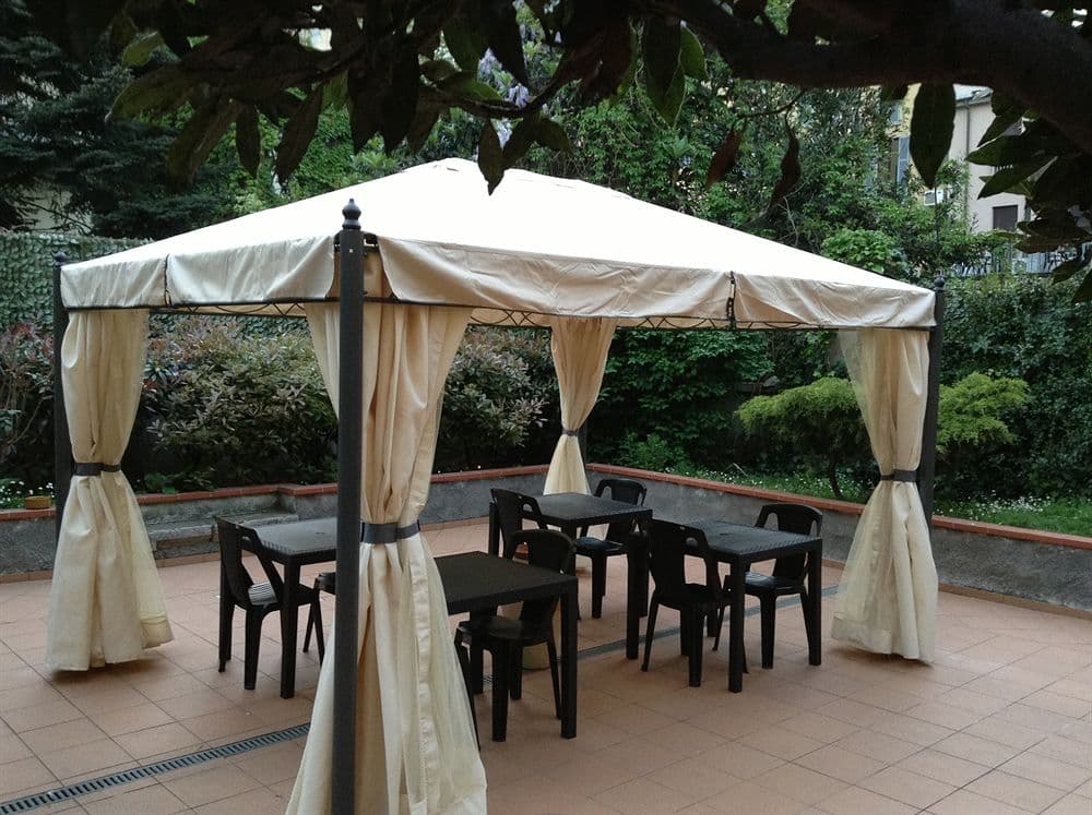 Sara Hotel