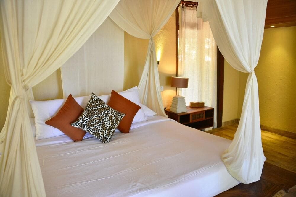NusaBay Menjangan Resort by WHM