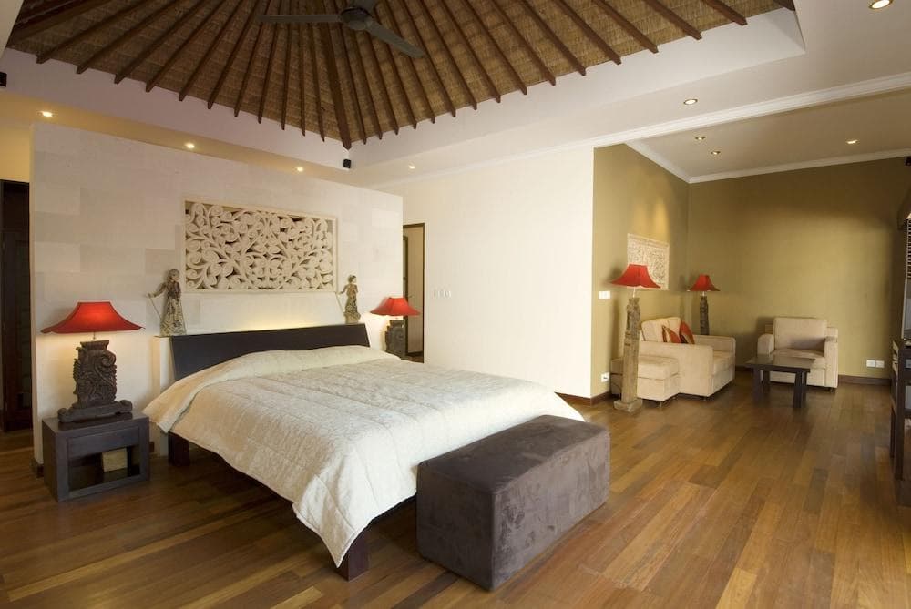 ELLORA VILLAS