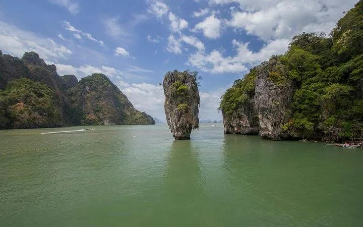 Phang Nga Bay Kayaking Day Trip with James Bond Island