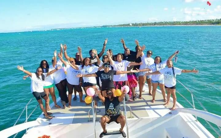 Punta Cana Party Boat Cruise with Snorkeling, Open Bar and Roundtrip Transfers