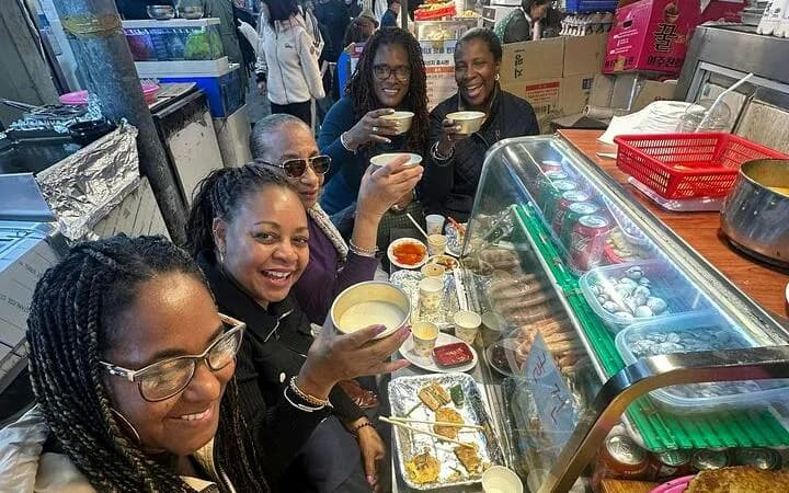 서울 동묘 벼룩시장·광장시장 스트리트 푸드 투어 (쌍화차 포함)