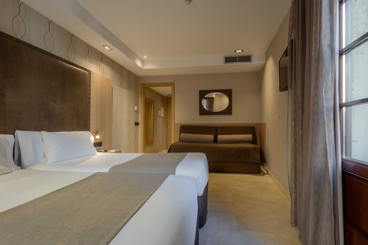 GRAN HOTEL BARCINO - 4* superior