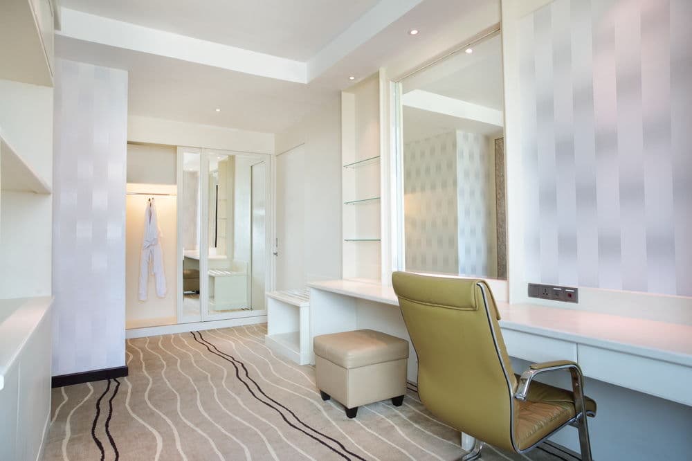 FOUR POINTS BY SHERATON MEDAN (FORMERLY GRAND SERELA HOTEL AND CONVENTION MEDAN)