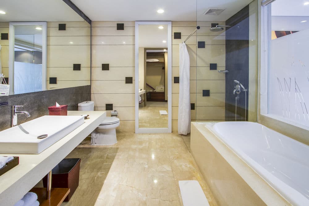 AMADEA RESORT & VILLAS