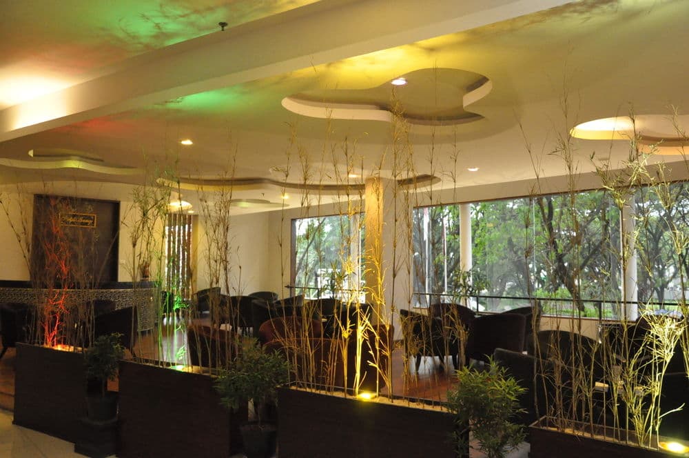 Grand Cakra Hotel