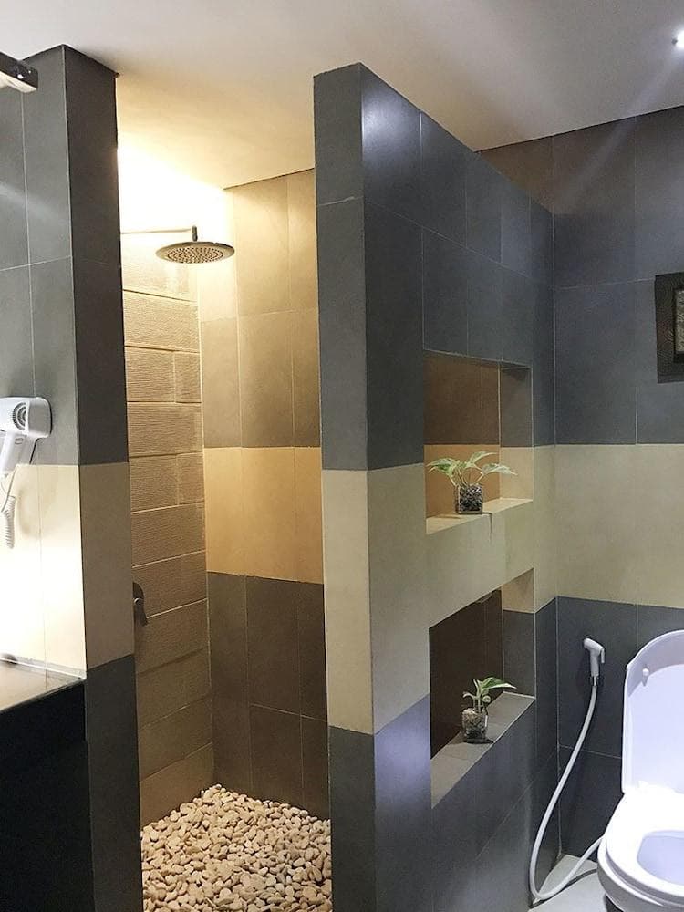 CRYSTAL LOTUS HOTEL YOGYAKARTA