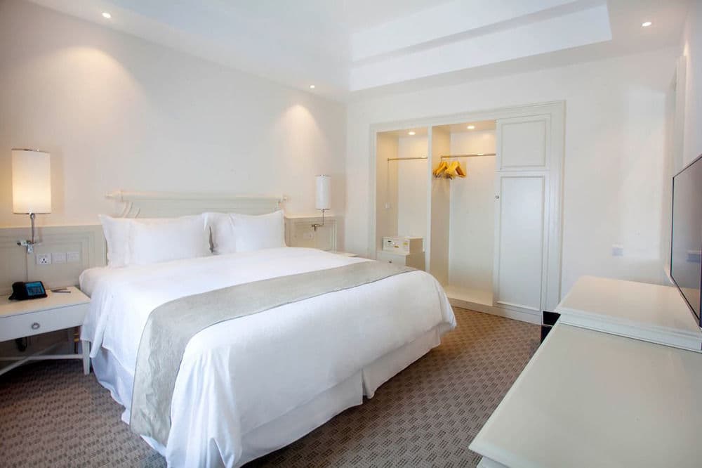FOUR POINTS BY SHERATON BANDUNG