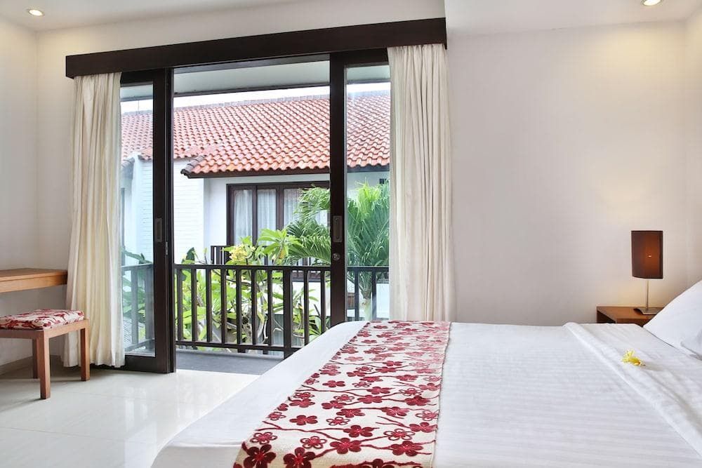 SEMINYAK TOWNHOUSE BALI