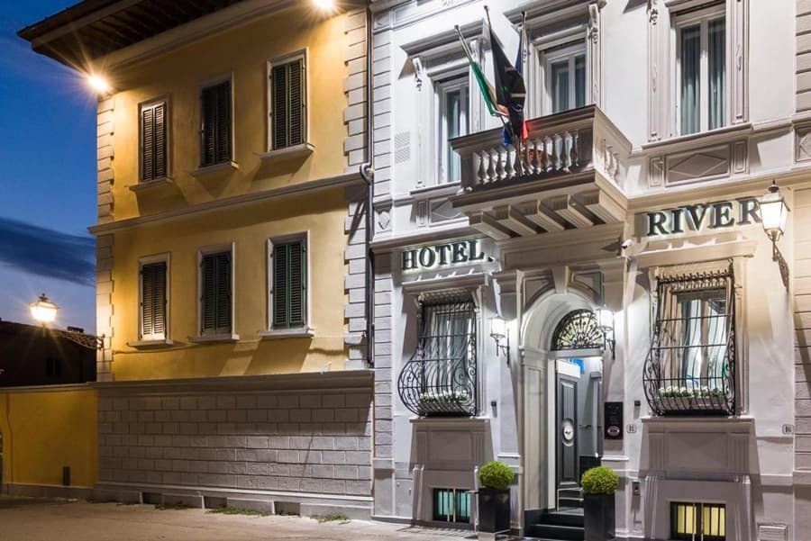 RIVER HOTEL & SPA