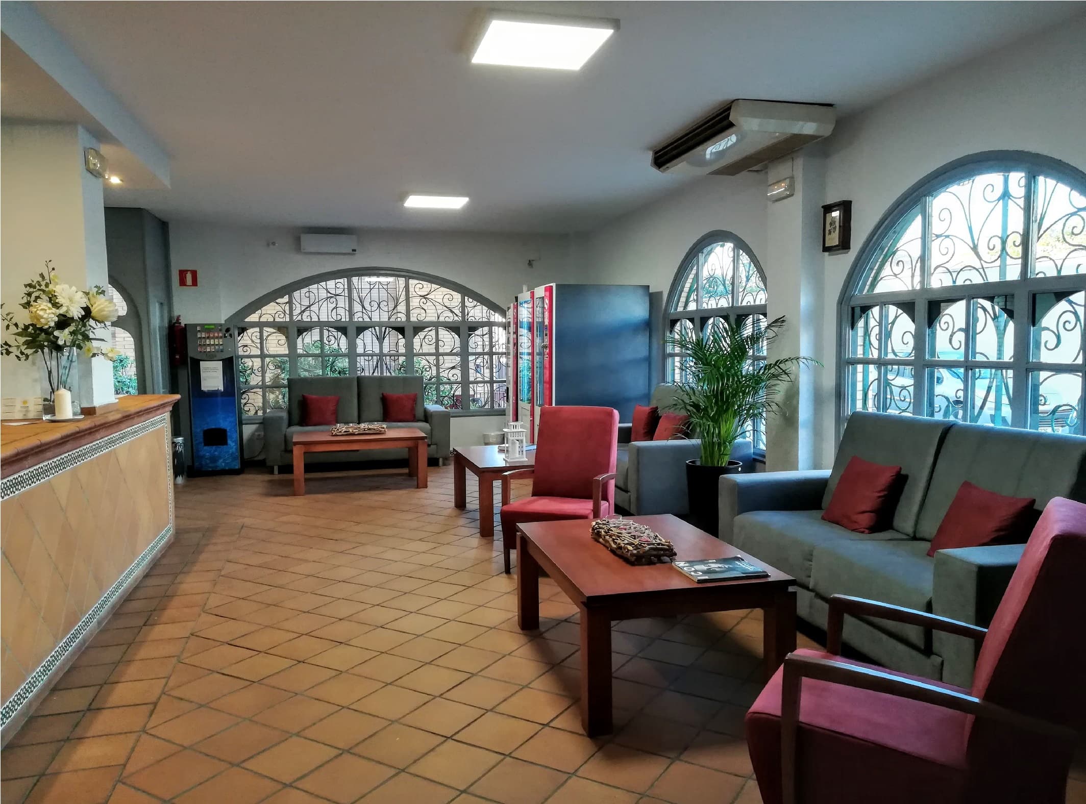 APARTAMENTOS PUERTA DEL SUR