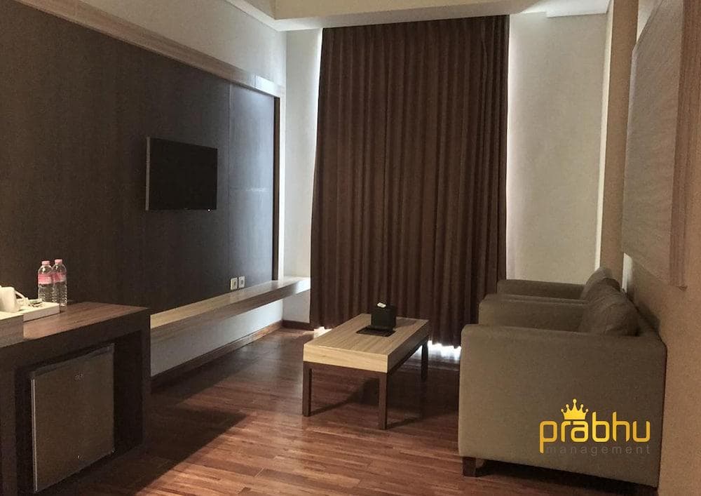 CRYSTAL LOTUS HOTEL YOGYAKARTA