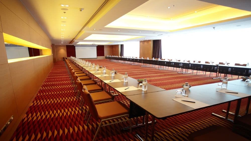 SUKHUMVIT PARK, BANGKOK - MARRIOTT EXECUTIVE APARTMENTS